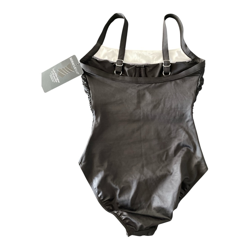 MIRACLESUIT DD-Cup Kara One Piece in Colorblock size 14DD black/white NWT cruise - Picture 7 of 14